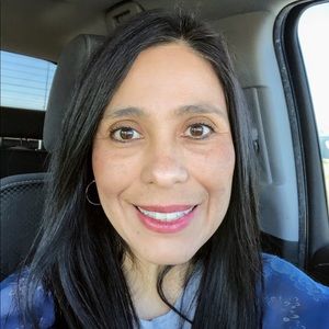 Meet your Posher, Beatriz